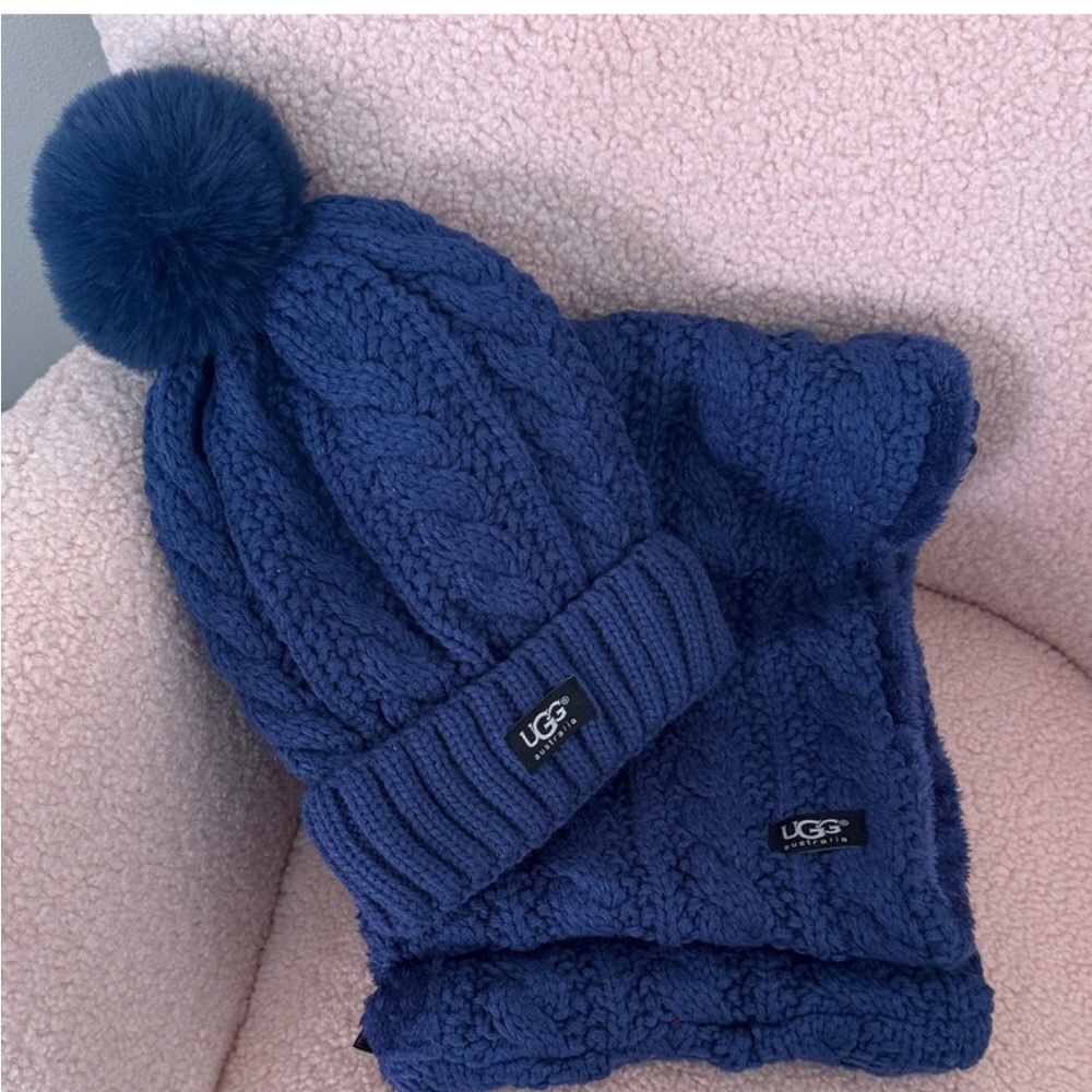 UGG Navy Blue Cable Knit Beanie and Scarf Set